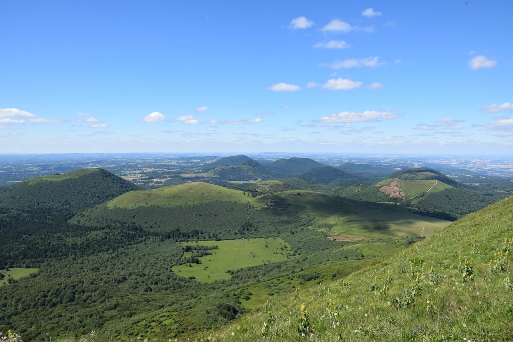auvergne volcan