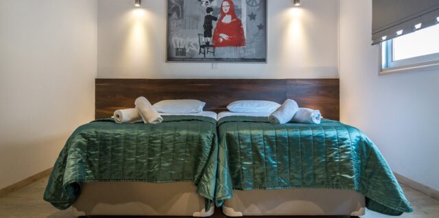 découvrez notre sélection d'hébergements de vacances confortables et abordables pour un séjour inoubliable.