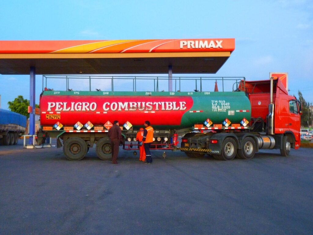service de dégazage de réservoirs à carburant pour garantir la sécurité et l'efficacité de vos installations.