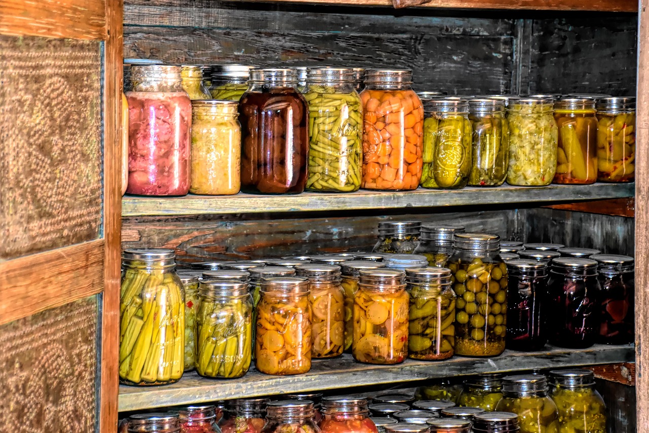 découvrez les techniques et astuces pour la conservation maison des aliments grâce à la mise en bocaux.