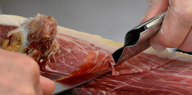 découvrez notre charcuterie sans nitrites, alliant goût naturel et qualité pour une alimentation saine et savoureuse.