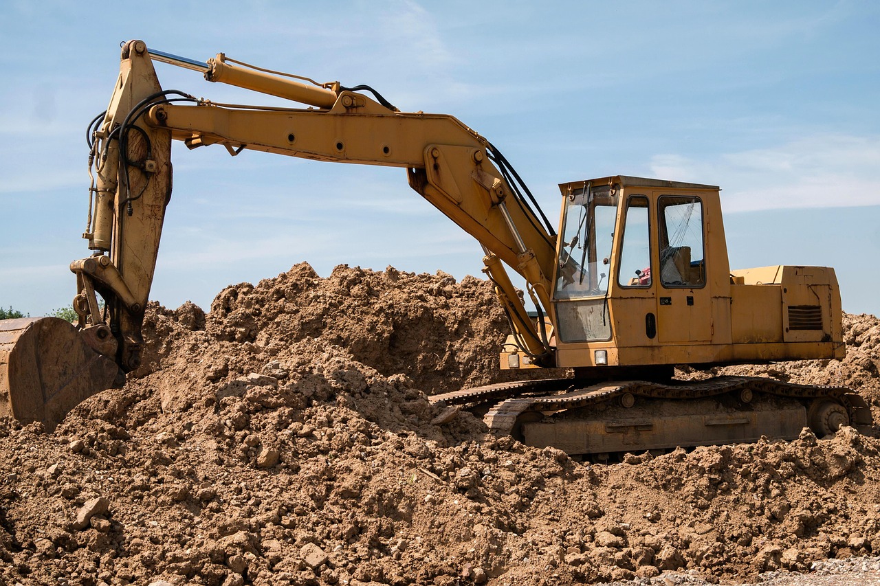 opérateur d'excavatrice qualifié offrant expertise et précision pour vos projets de construction et terrassement.