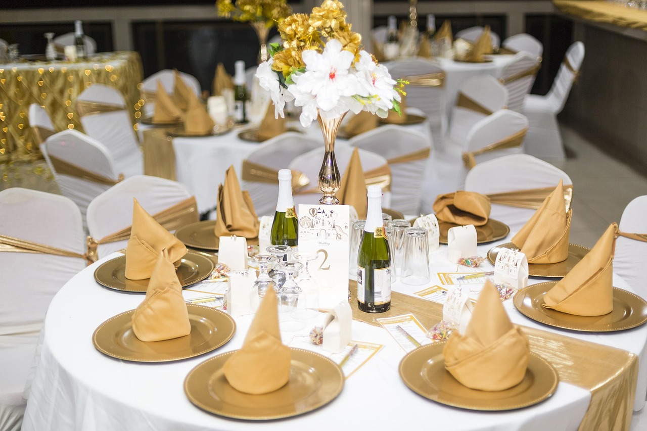 service traiteur spécialisé dans les mariages, offrant des menus personnalisés et une cuisine raffinée pour rendre votre réception inoubliable.