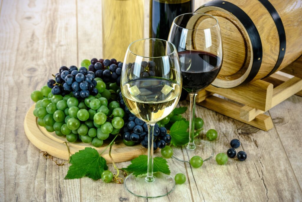 découvrez le tourisme viticole dans la vallée du rhône : domaines, dégustations, villages de caractère et paysages entre vignes et fleuve.